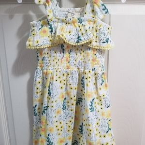 Jessica Simpson girls white with yellow flowers dress size 4